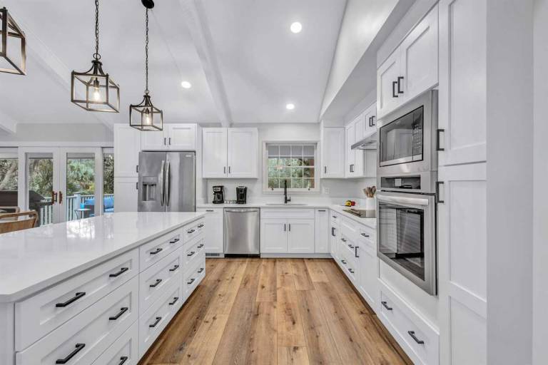 4 South Beach Ln @ Sea Pines Pool & Spa Steps to Beach Golf & Tennis — photo 3