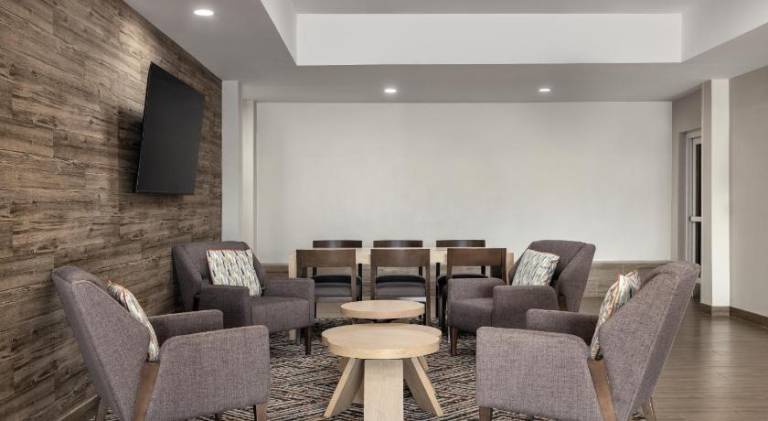 Candlewood Suites San Diego by IHG — photo 5