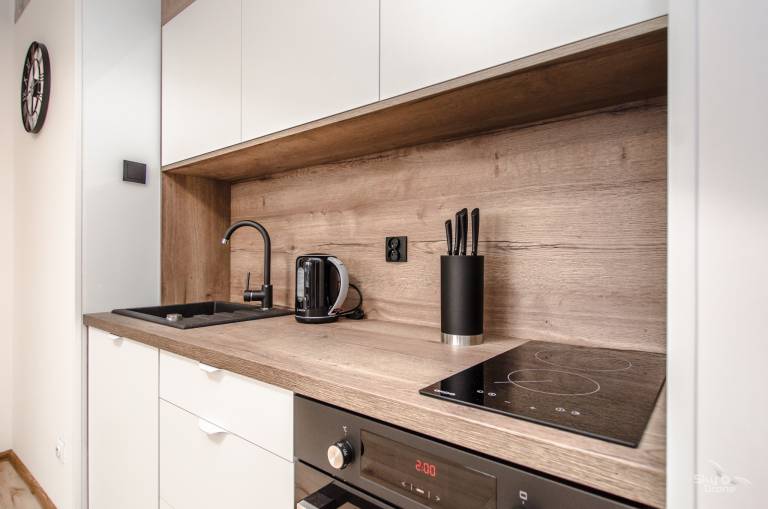 Duży rodzinny apartament z tarasem i pięknym widokiem blisko plaży — photo 4