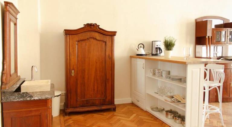 Rental apartment | Next to Cluj-Napoca Tailors' Bastion | Perfect for remote work | Pets are welcome — photo 4