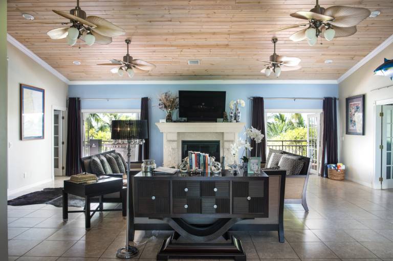 Luxury Waterfront Estate-Seawall Dockage-Pool — photo 4