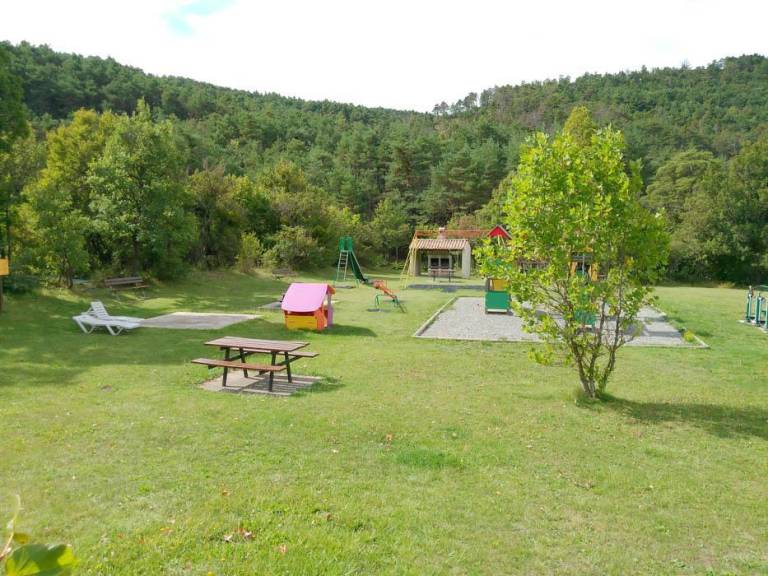 Gite with garden, BBQ & terrace — photo 3