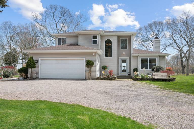 House  Stonington