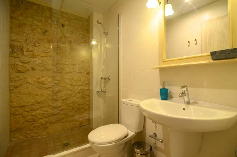 Beautiful private room with pool | Pets allowed — photo 4