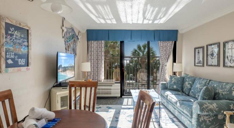 Relaxing Oceanfront Condo - Holiday Pavilion 211 — photo 2