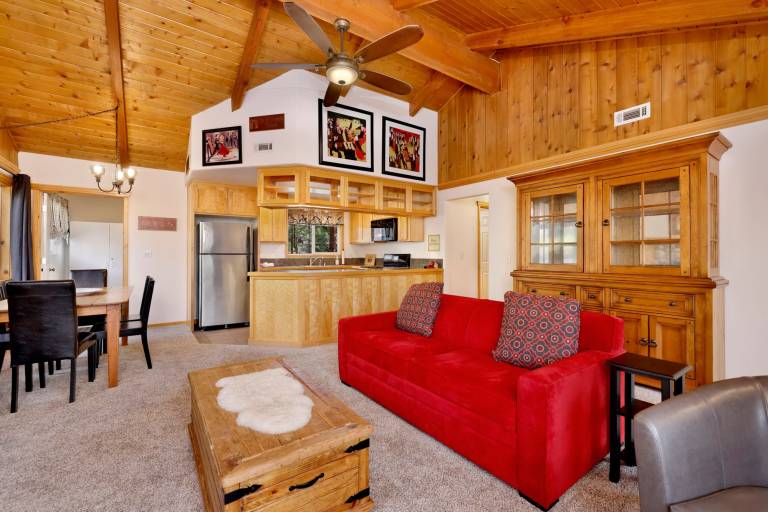 Child-friendly beautiful cabin with hot tub | Mountain view | Dogs allowed — photo 3