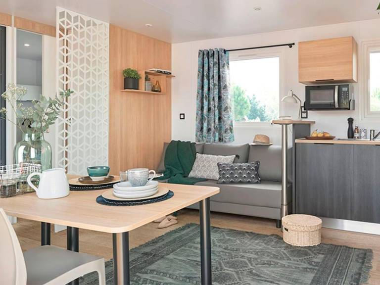 Children-friendly nice mobile home with patio & pool | Dogs allowed — photo 5
