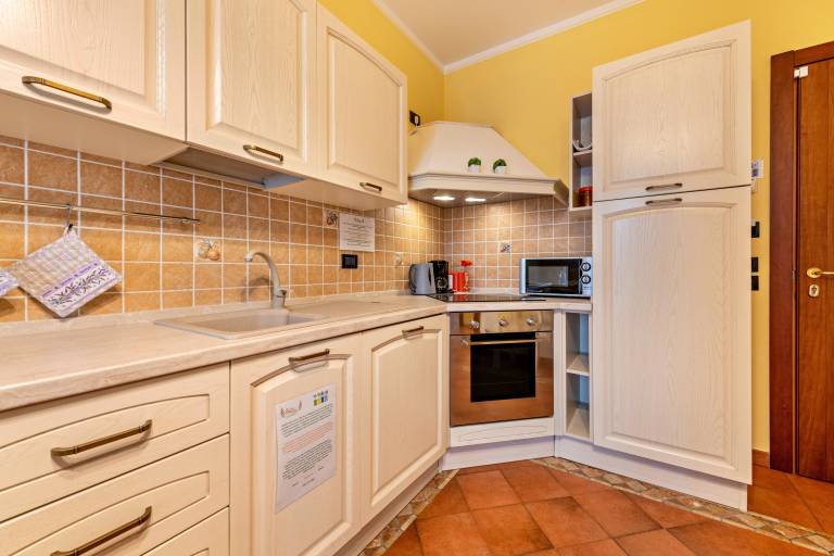 Fully equipped apartment with pool, garden & terrace | Mountain view | Dogs allowed — photo 4