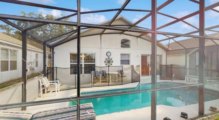 Wonderful vacation home with pool | Pets allowed — photo 2
