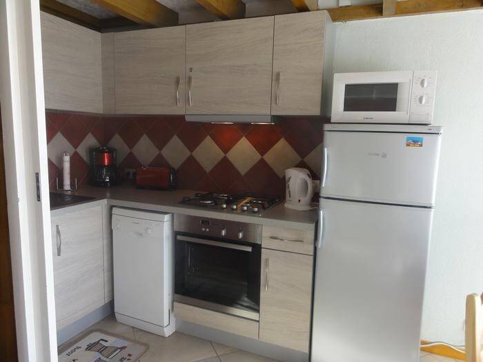 Family-oriented nice chalet with terrace, barbecue & yard | Garden view | Pets allowed — photo 4