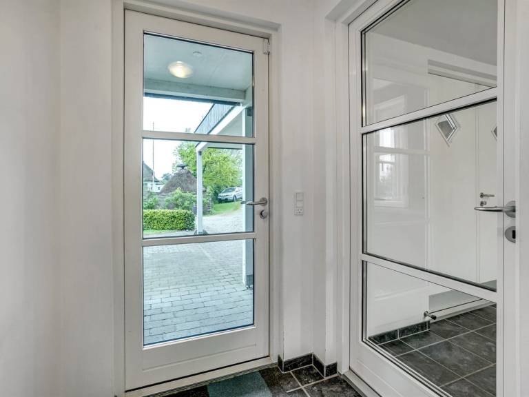 Family-oriented wonderful vacation home with patio, barbecue & garden | Sea view | Dogs allowed — photo 2