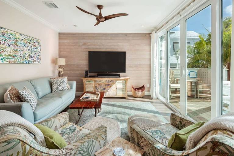 Southernmost View by Brightwild Pool H20 Views — photo 3