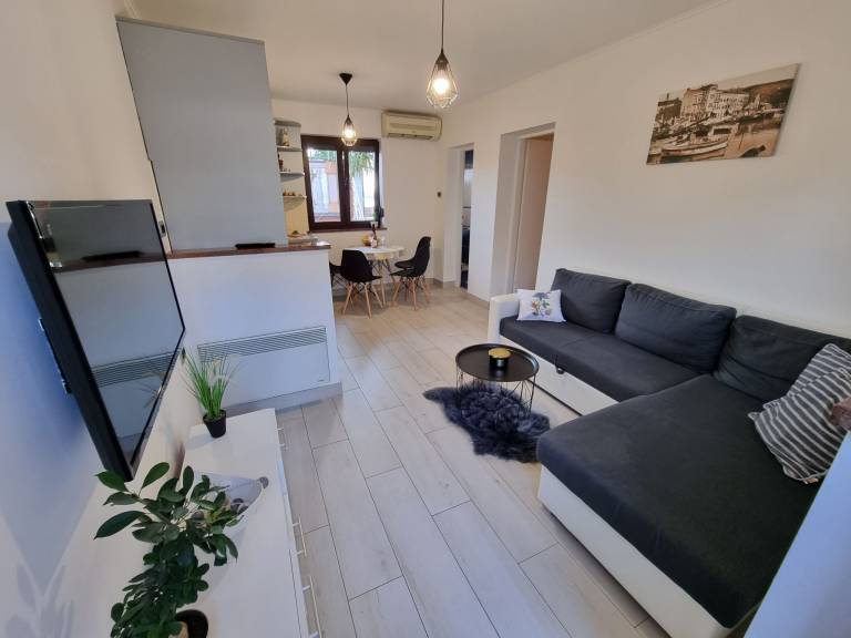 Rental apartment with terrace & BBQ — photo 3