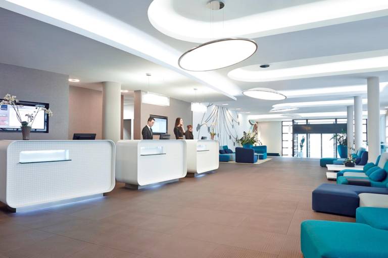 Novotel Avignon Centre — photo 4