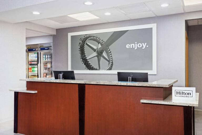 Hampton Inn & Suites Orlando-International Dr. North — photo 5