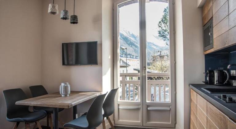 Serviced apartment with garden, sauna & terrace | Close to the ski | Pets are welcome — photo 3