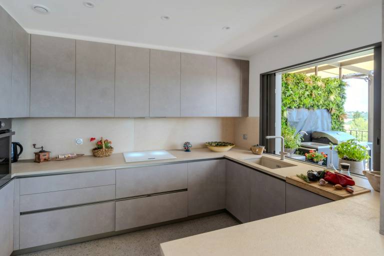 Child-friendly house with yard, private pool & BBQ | Water view | Good for workation | Dogs allowed — photo 5