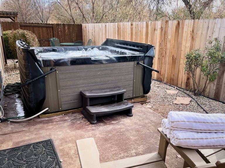 House with pool & barbecue — photo 2