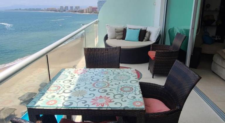 Serviced apartment with terrace, yard & jacuzzi | Perfect for remote work | Pets allowed — photo 5