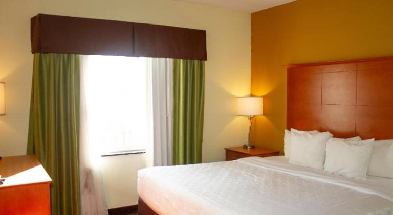 University Hotel & Suites Shippensburg, Trademark by Wyndham — photo 2