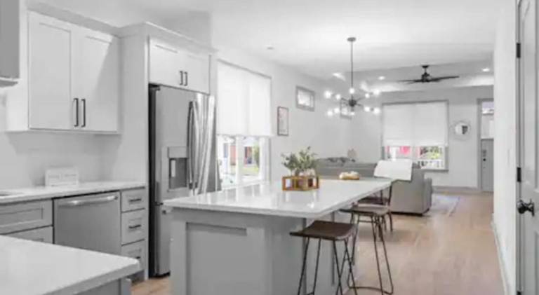 House | Good for workation | Pets allowed — photo 3