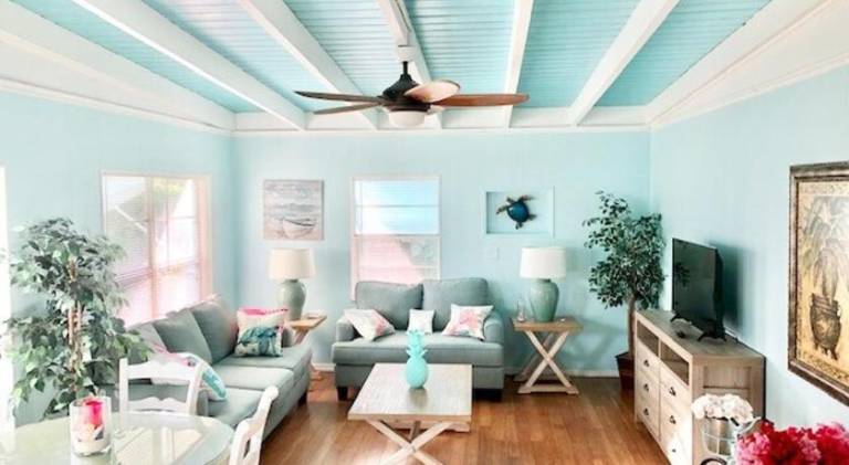 House with 1 room for 6 persons in Jensen Beach, FL