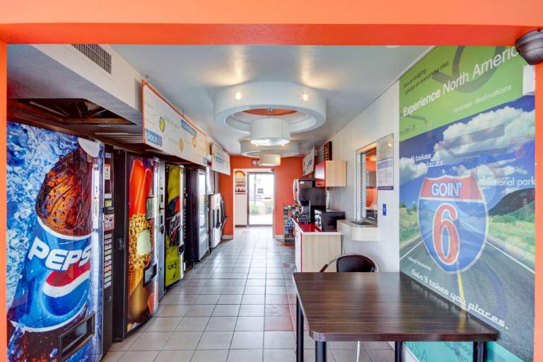 Motel 6 Saint George, UT - University/Historic Downtown — photo 4