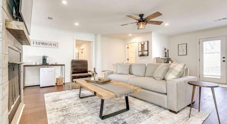 Lovely holiday apartment | Pets allowed in Franklin, TN