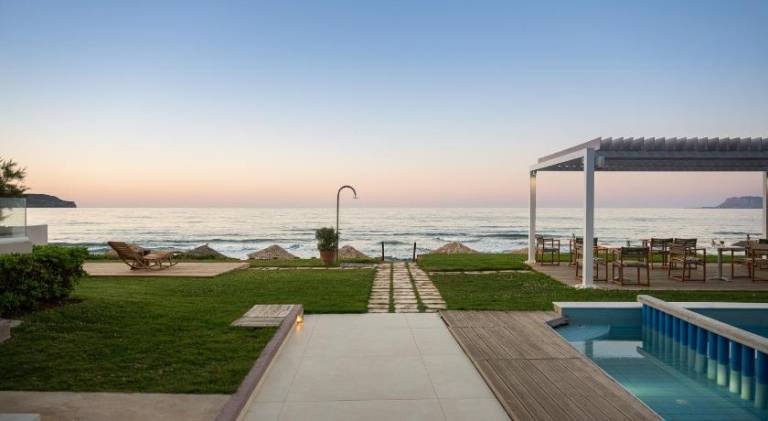 Serviced apartment with pool, terrace & garden | Next to the beach | Pets are welcome — photo 4