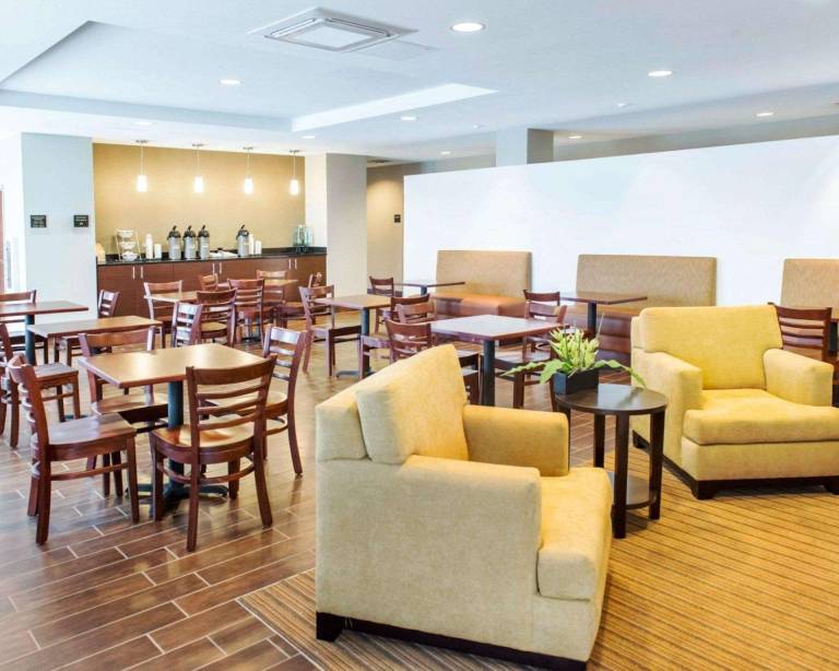 Sleep Inn & Suites Defuniak Springs - Crestview — photo 5