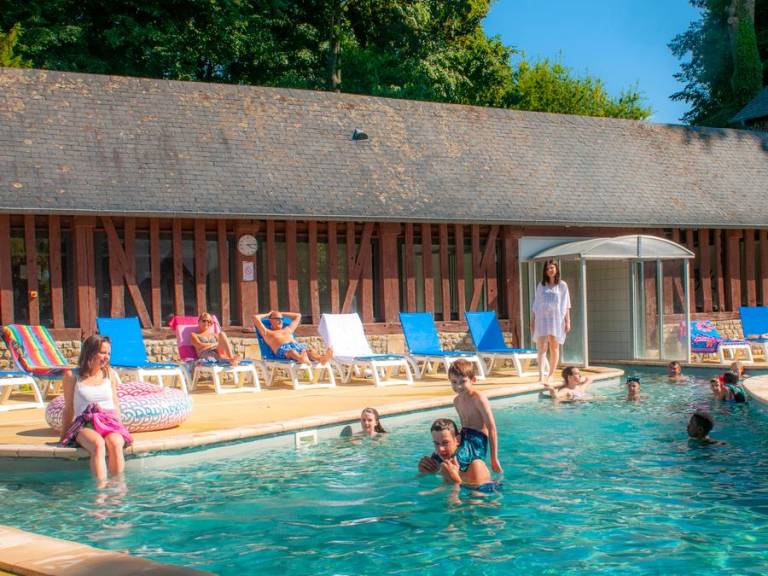 Studio with heated pool — photo 2