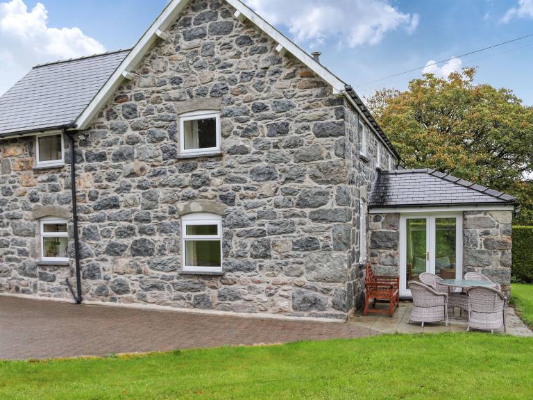 Cottage  Llanuwchllyn