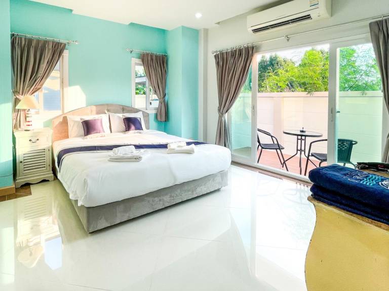 Villa with barbeque, garden & pool | Perfect for remote work | Pets are welcome — photo 2