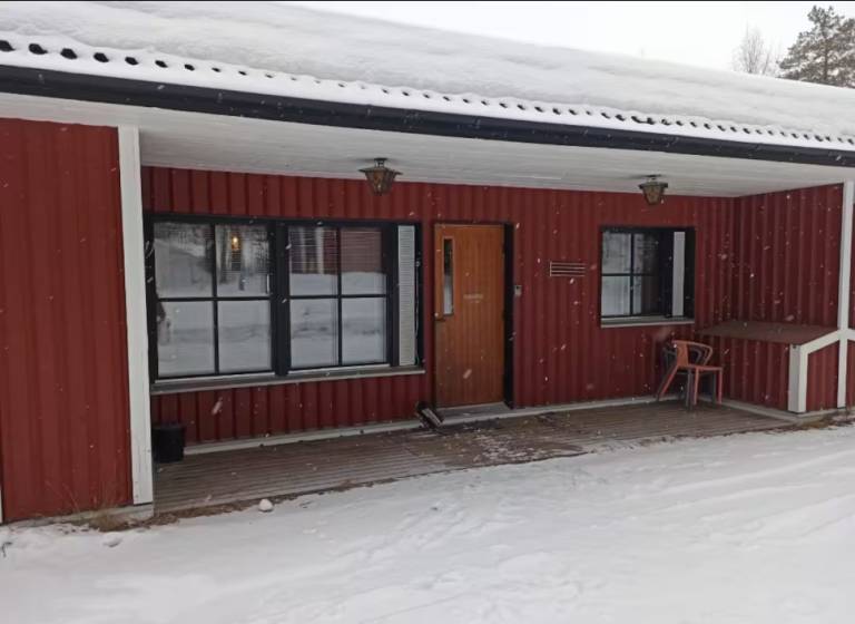 Levi Petsukkarinne: A two-bedroom apartment with a fireplace and private sauna — photo 5