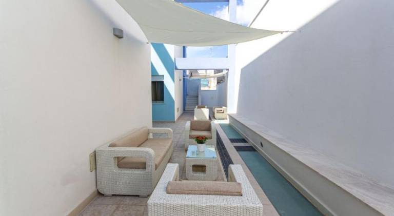Serviced apartment with terrace — photo 4
