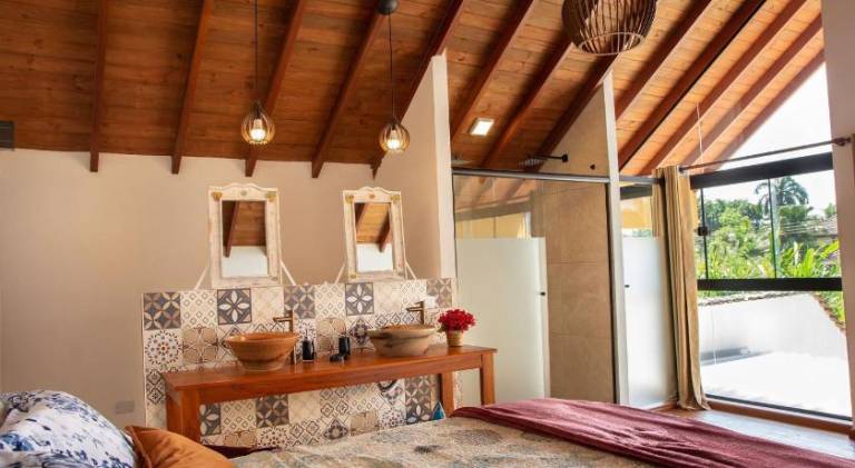 Chalet with pool | Beach nearby | Pets are welcome — photo 2