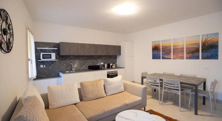 Apartment with 4 rooms for 8 persons — photo 2
