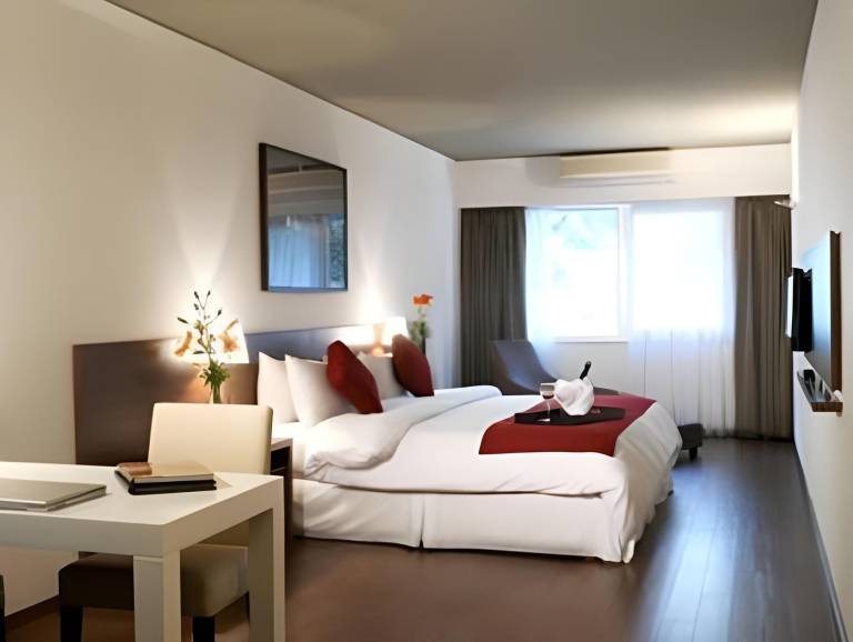 Dazzler by Wyndham Buenos Aires Maipu in Buenos Aires