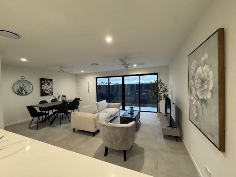 House Sanctuary Cove