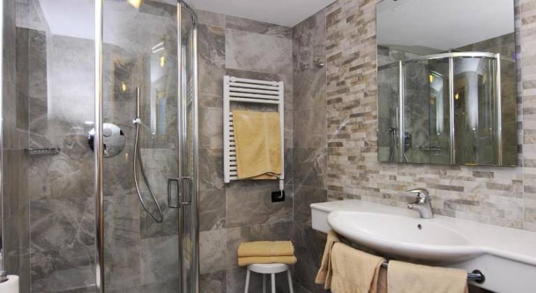 Serviced apartment with garden, patio & sauna — photo 2