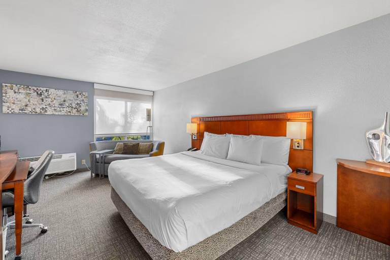 Riverside Hotel & Conference Center — photo 4
