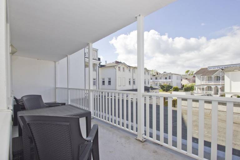 Ferienwohnung mit Balkon, Schwimmbad- und Saunanutzung - Haus Strandeck FeWo 07 — photo 5