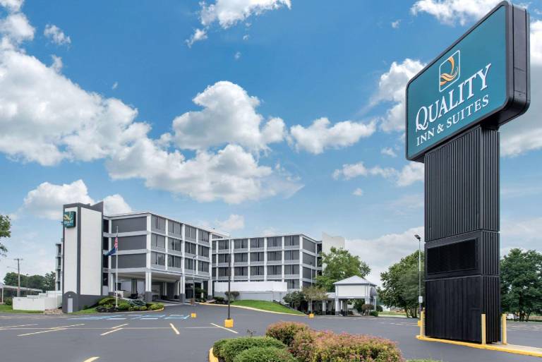Quality Inn and Conference Center in Richmond, IN
