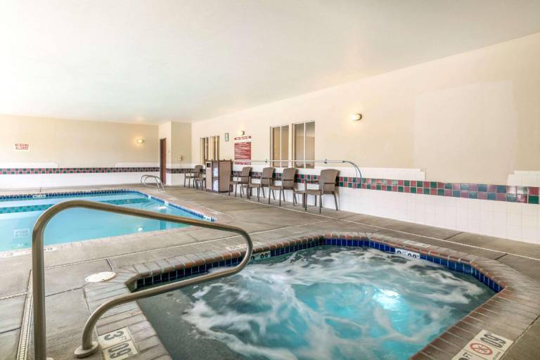 Comfort Suites Yakima — photo 4