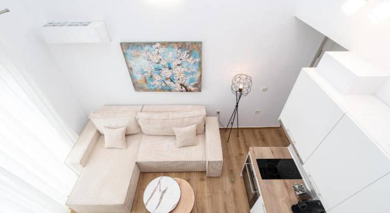 Holiday apartment with pool & terrace | Close to the beach | Pets allowed in Kavala