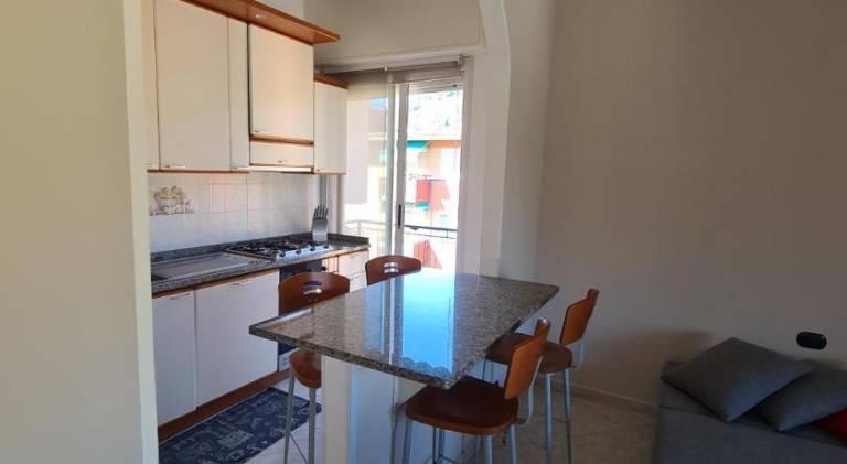 Rental apartment with patio — photo 4