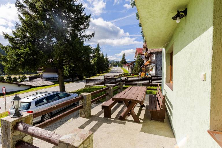 Lodge with terrace — photo 4