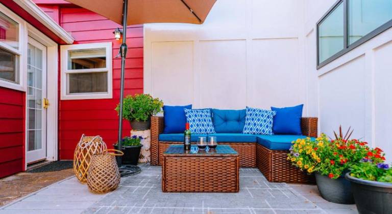 Swank House- Downtown Suite-Pet Friendly — photo 3