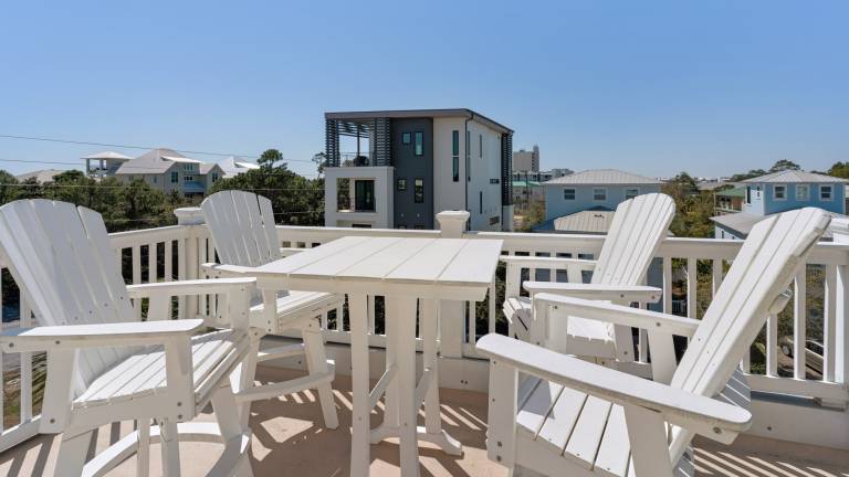Gulf Views, Near to Beach, 4 Bikes, Community Pool Attraction Tickets! — photo 4