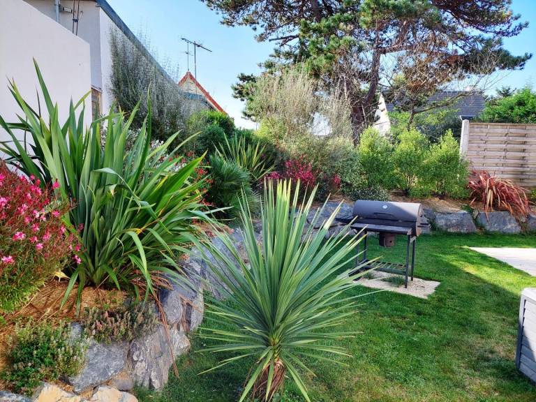 Gite with garden, grill & patio — photo 2